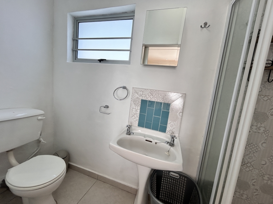 To Let 1 Bedroom Property for Rent in Vincent Eastern Cape